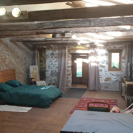 Nocleg ze śniadaniem Chez Patoue D'hotes Najac Et Belcastel 3*